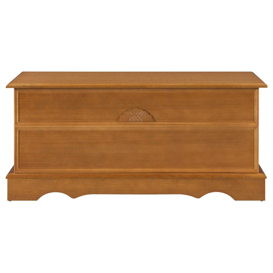 Cedar Chest With Locking Lid