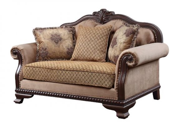 Chateau De Ville Loveseat with 3 Pillows