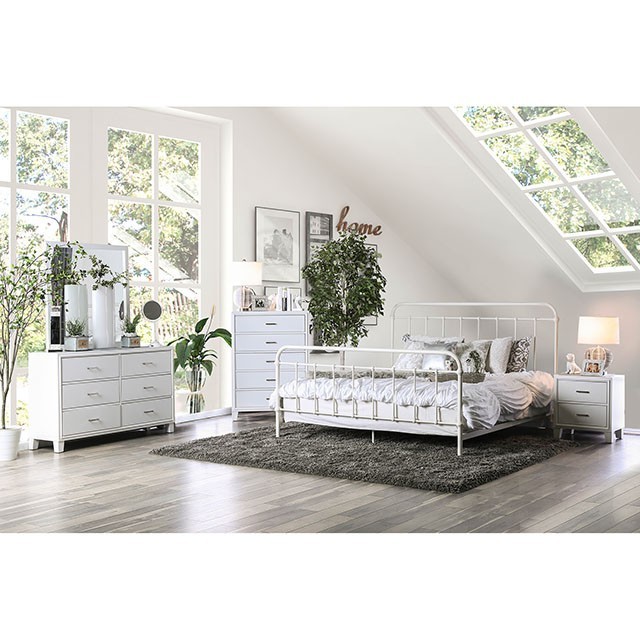 Iria Transitional Full Metal Bed