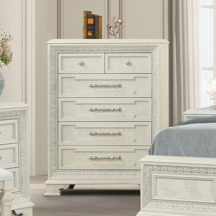 Stella Mia Traditional Chest