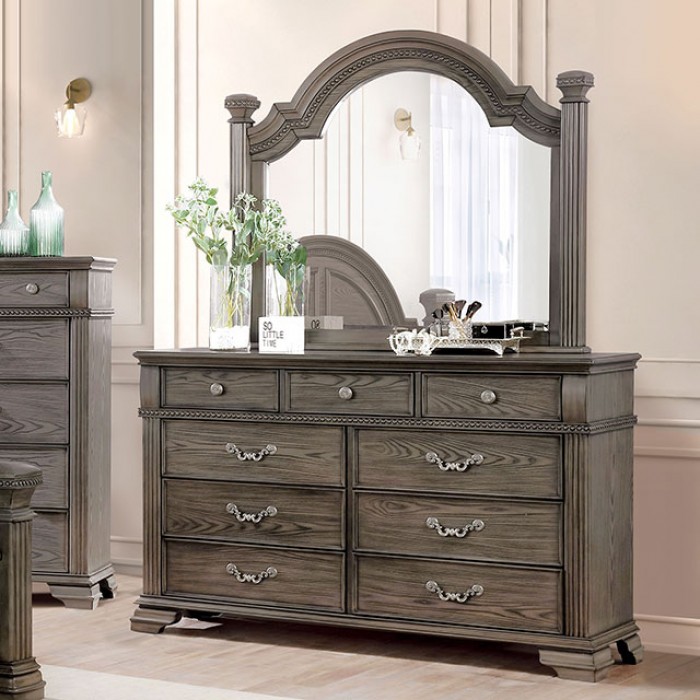 Pamphilos Traditional Dresser