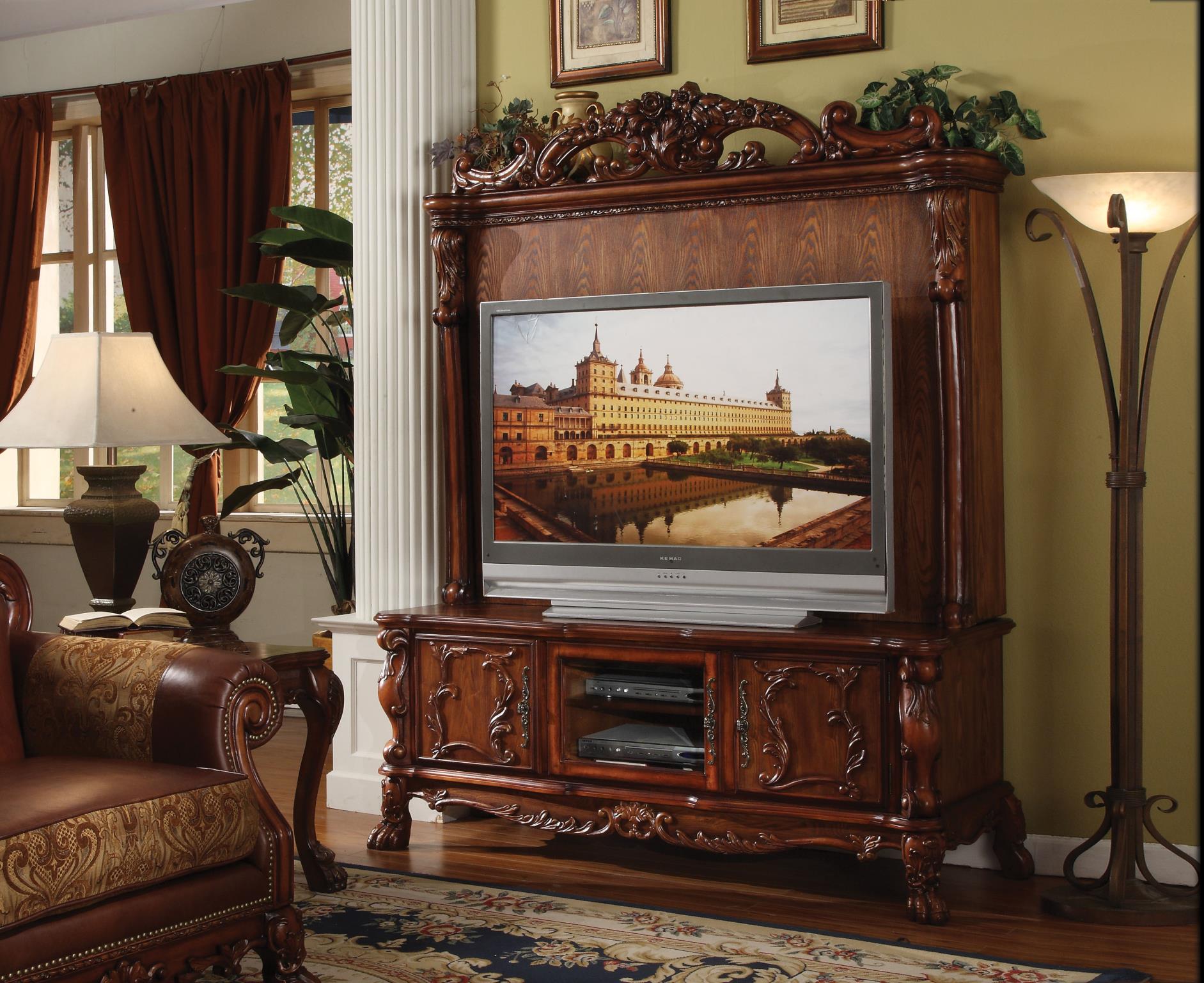 Dresden Cherry Oak Traditional Entertainment Center