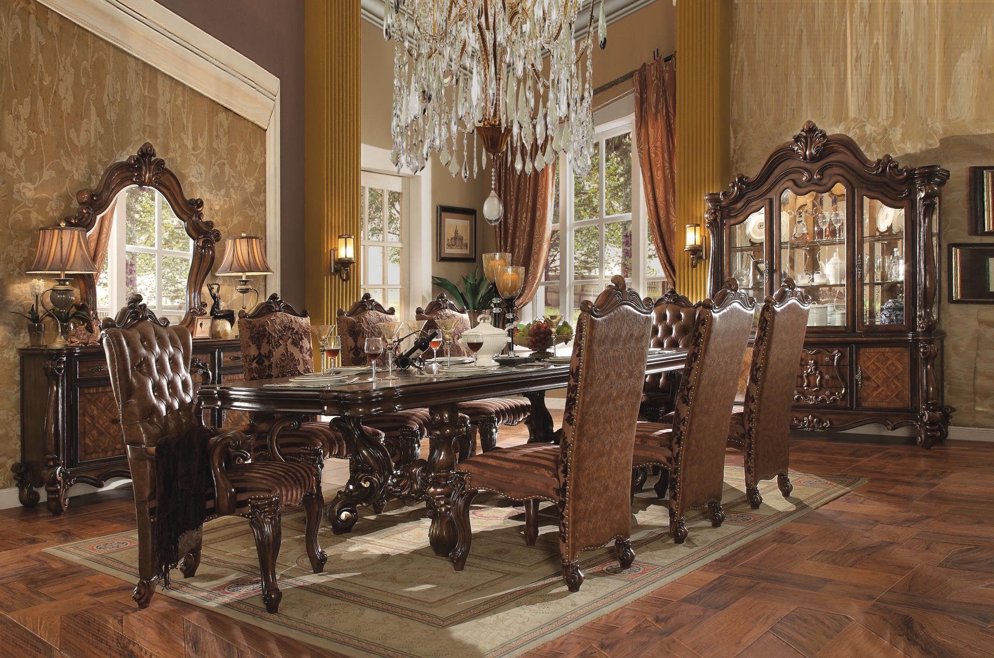 Versailles Traditional Dining Table