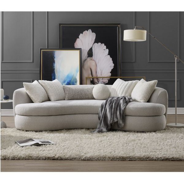Iniko Sofa with 6 Pillows