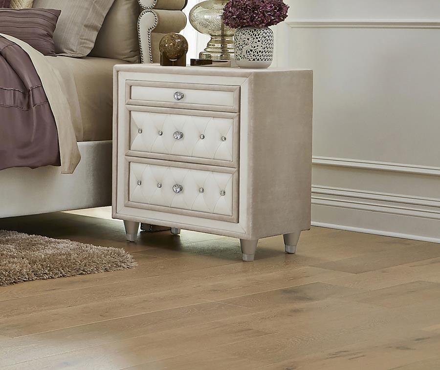  Antonella 3-drawer Upholstered Nightstand