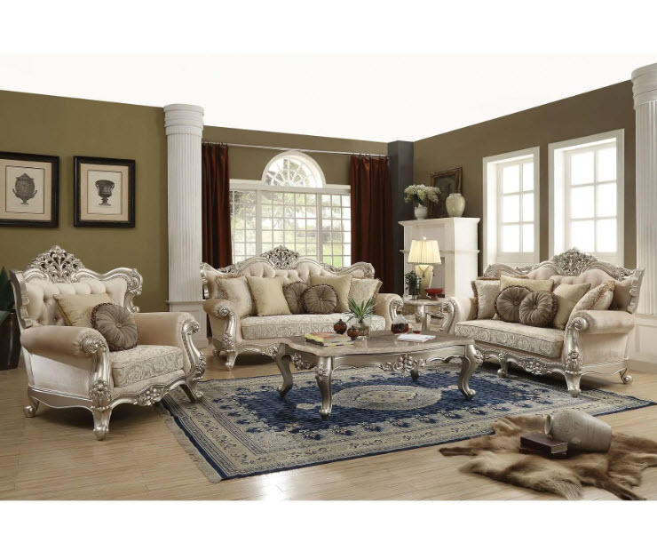 Bently Victorian Style Sofa with 7 Pillows