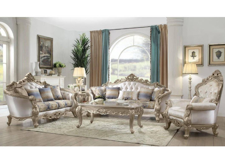 Gorsedd Victorian Style Sofa with 5 Pillows