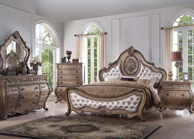 Ragenardus Vintage Luxury Victorian Style Bed
