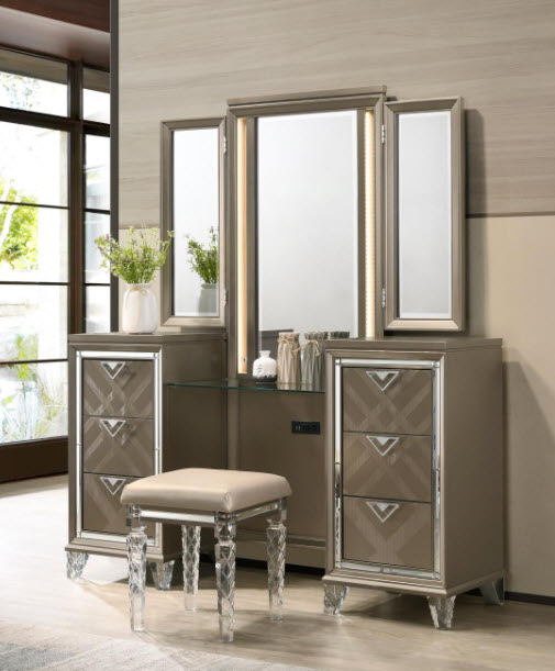 Skylar Glam Geometric Vanity Desk
