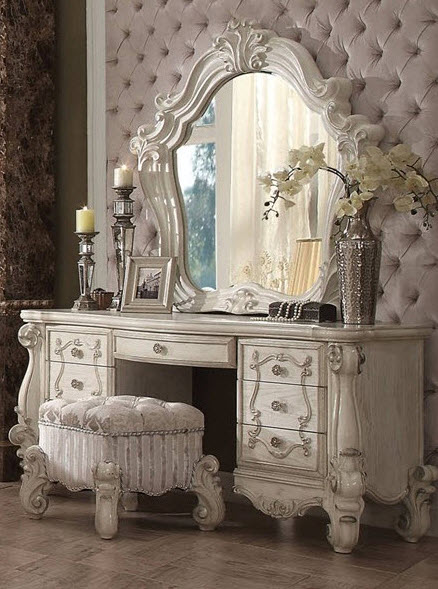 Versailles Old European Design Vanity