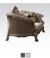 Dresden Traditional Style Loveseat with 5 Pillows